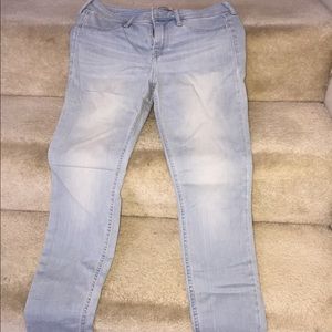 Hollister Light weight Skinny Jeans